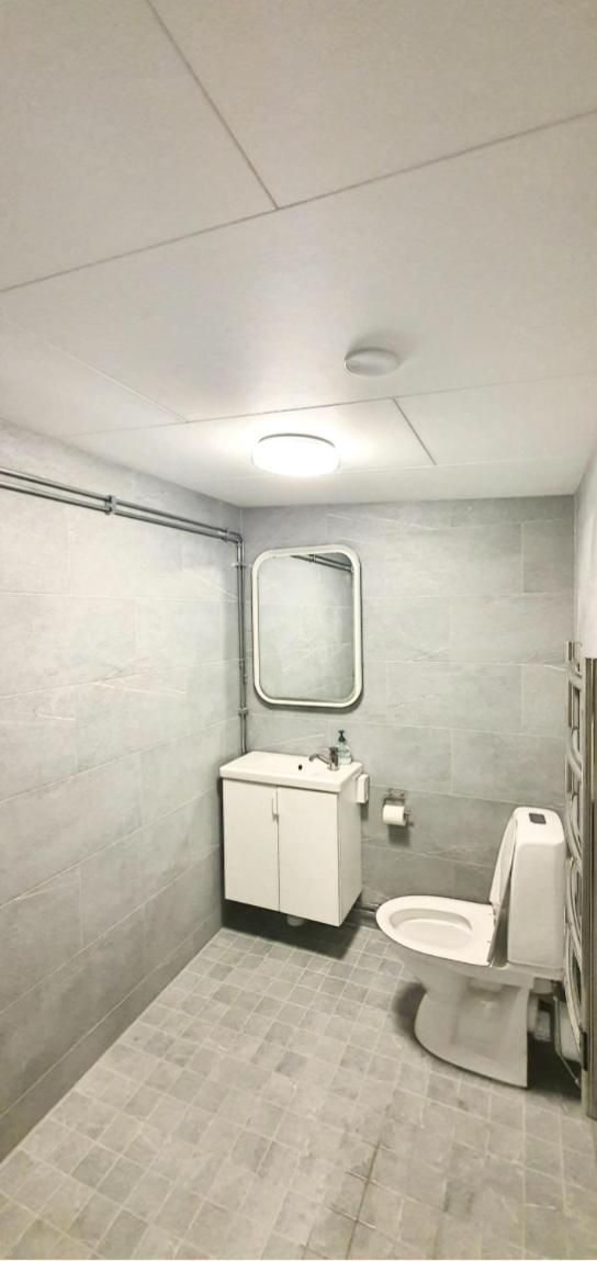 Private With No Windows In Shared House-4 Homestay Umea
