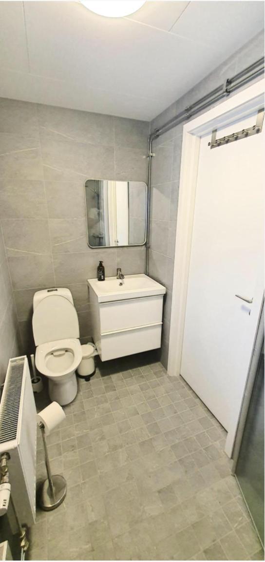Homestay Private With No Windows In Shared House-4 Umea